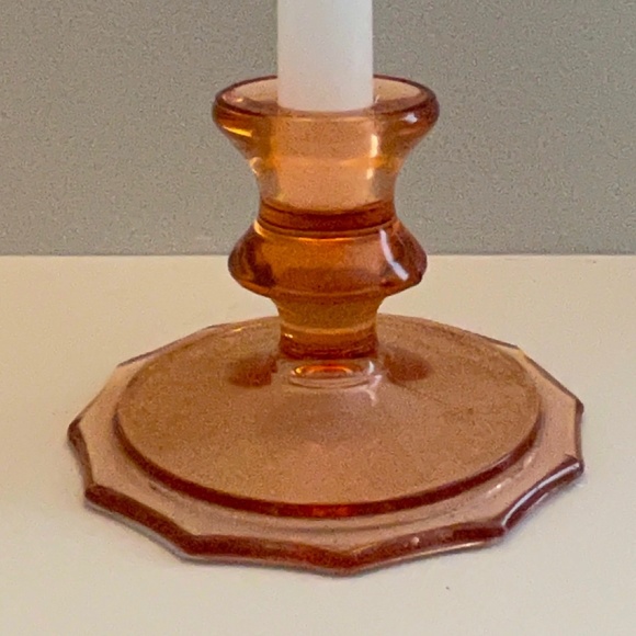 🌟VINTAGE🌟 Depression Glass Pink Candlestick W/ Gold Etching Candlestick Holder - Picture 1 of 7